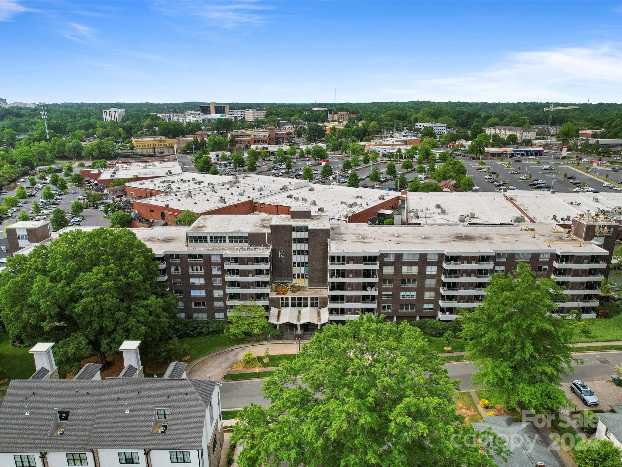 1300 Reece Road, Unit 211 Charlotte, NC 28209 - Photo 2 of 22 Gallery Image 2