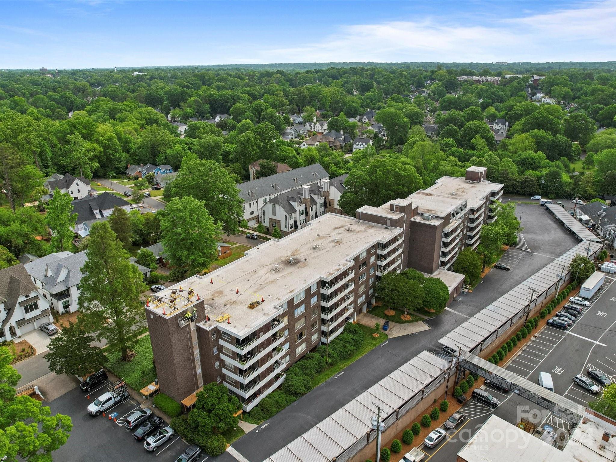 1300 Reece Road, Unit 211 Charlotte, NC 28209 - Photo 3 of 22 Gallery Image 3