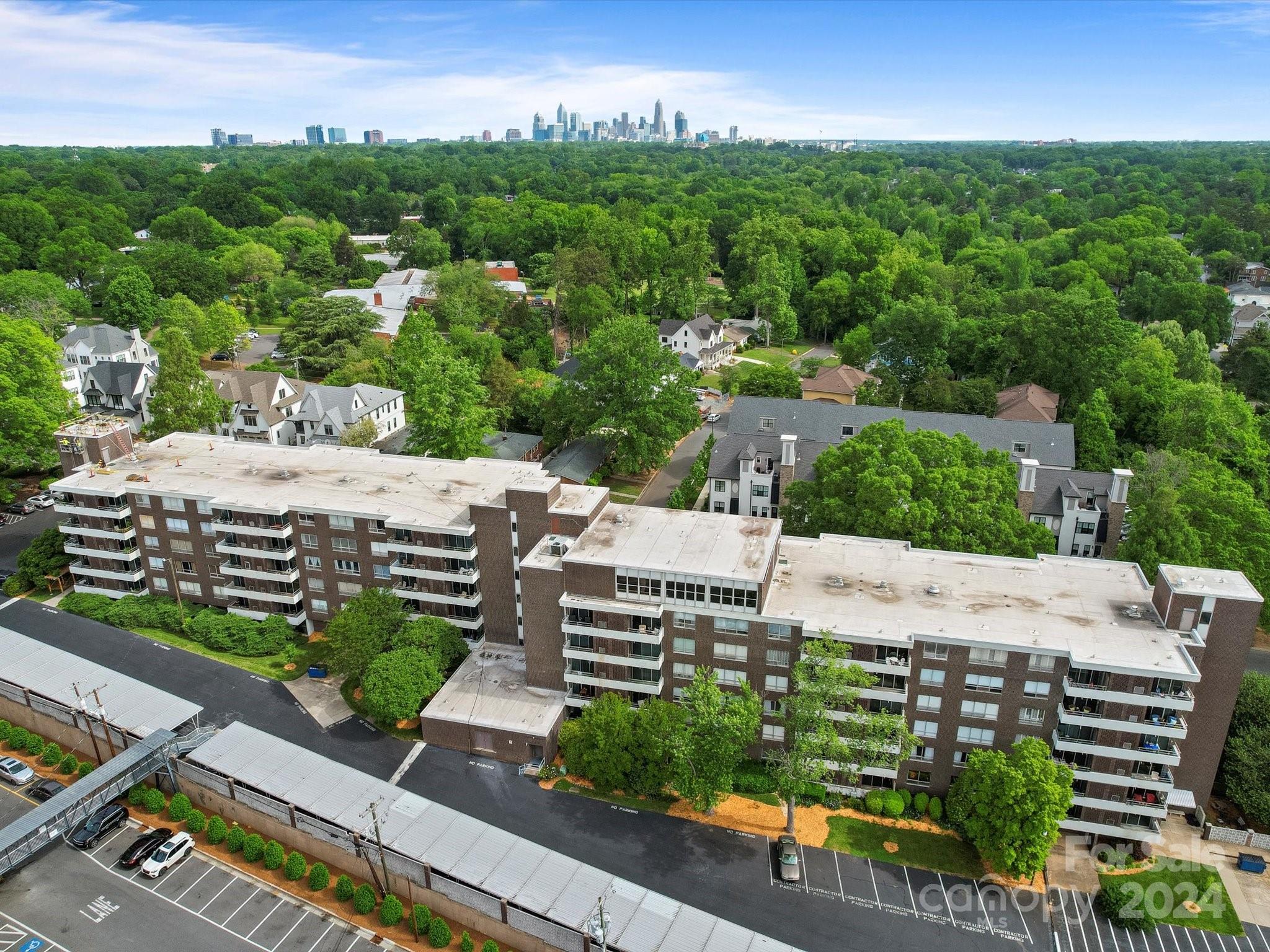1300 Reece Road, Unit 211 Charlotte, NC 28209 - Photo 4 of 22 Gallery Image 4