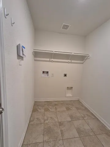 $1,900 | 6715 Hillsdale Creek Drive, Houston, TX 77084