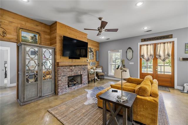 22101 Fletcher Road Ponchatoula, LA 70454 - Photo 3 of 26