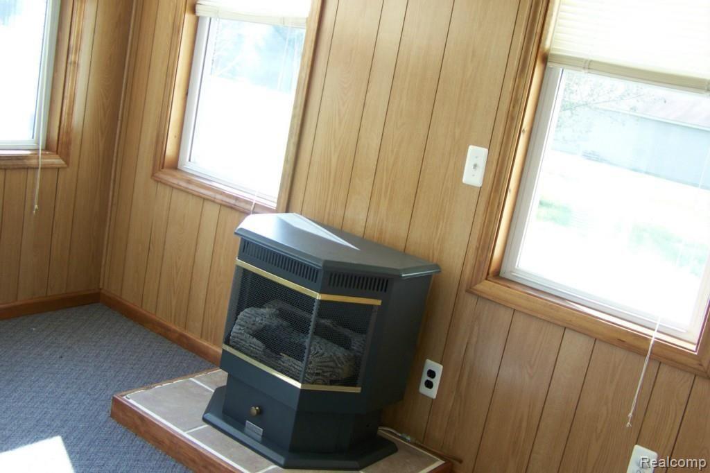 4117 West Coon Lake Road Howell, MI 48843 - Photo 18 of 27