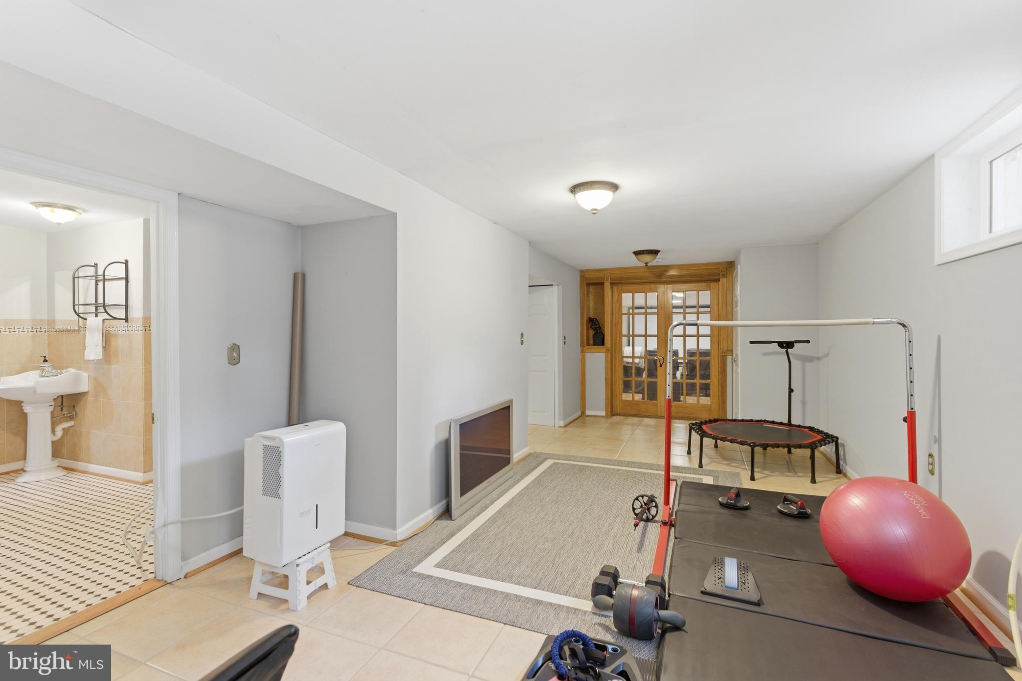 19201 Forest Brook Road Germantown, MD 20874 - Photo 44 of 60