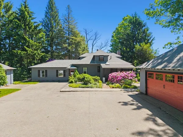 $792,400 | 52 Whipple Road, Kittery, ME 03904