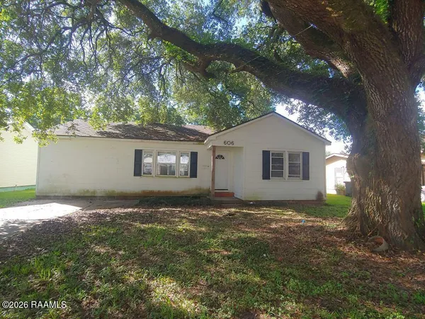 $150,000 | 606 McIlhenny Street, New Iberia, LA 70563