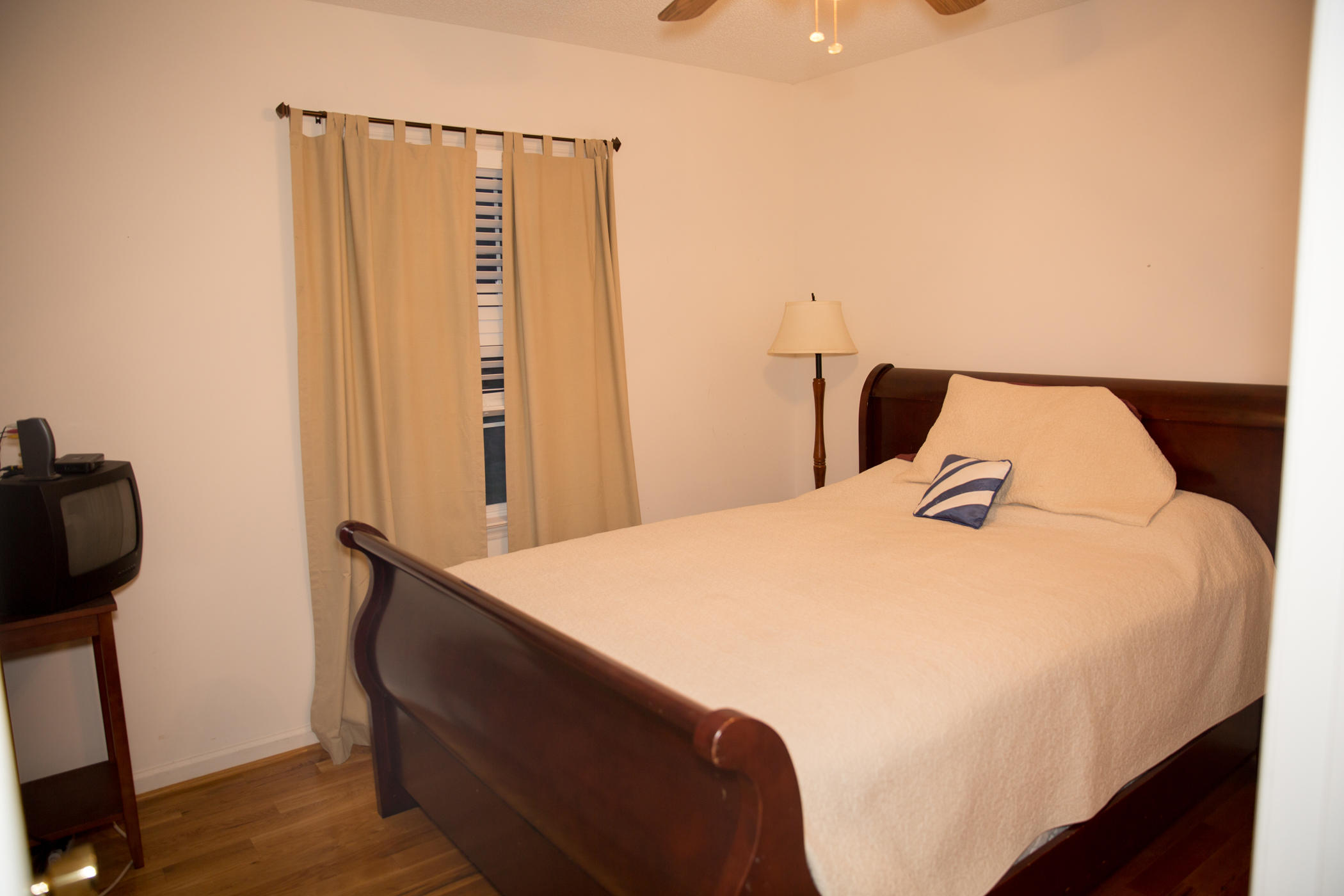 267 Valley Road Hardy, VA 24101 - Photo 16 of 71 16 Fourth Bedroom (5)