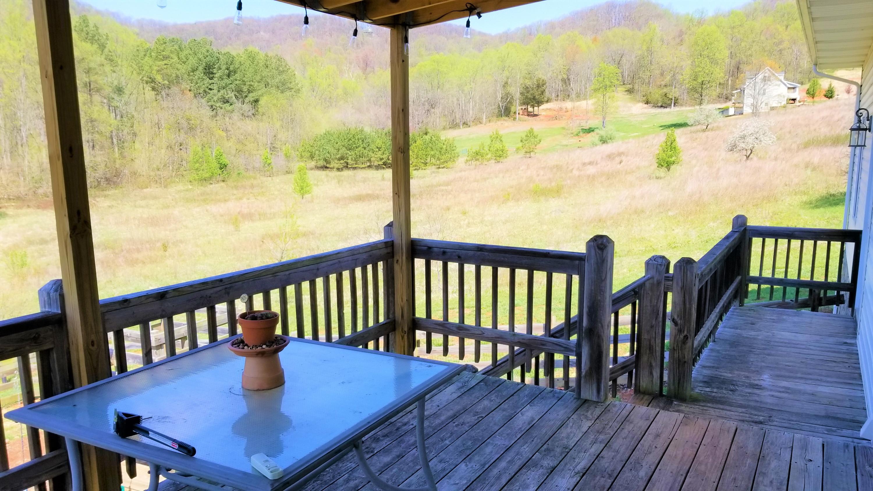 267 Valley Road Hardy, VA 24101 - Photo 18 of 71 17 Deck