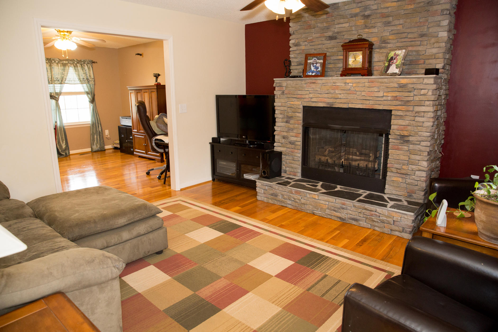 267 Valley Road Hardy, VA 24101 - Photo 3 of 71 3 Living Room