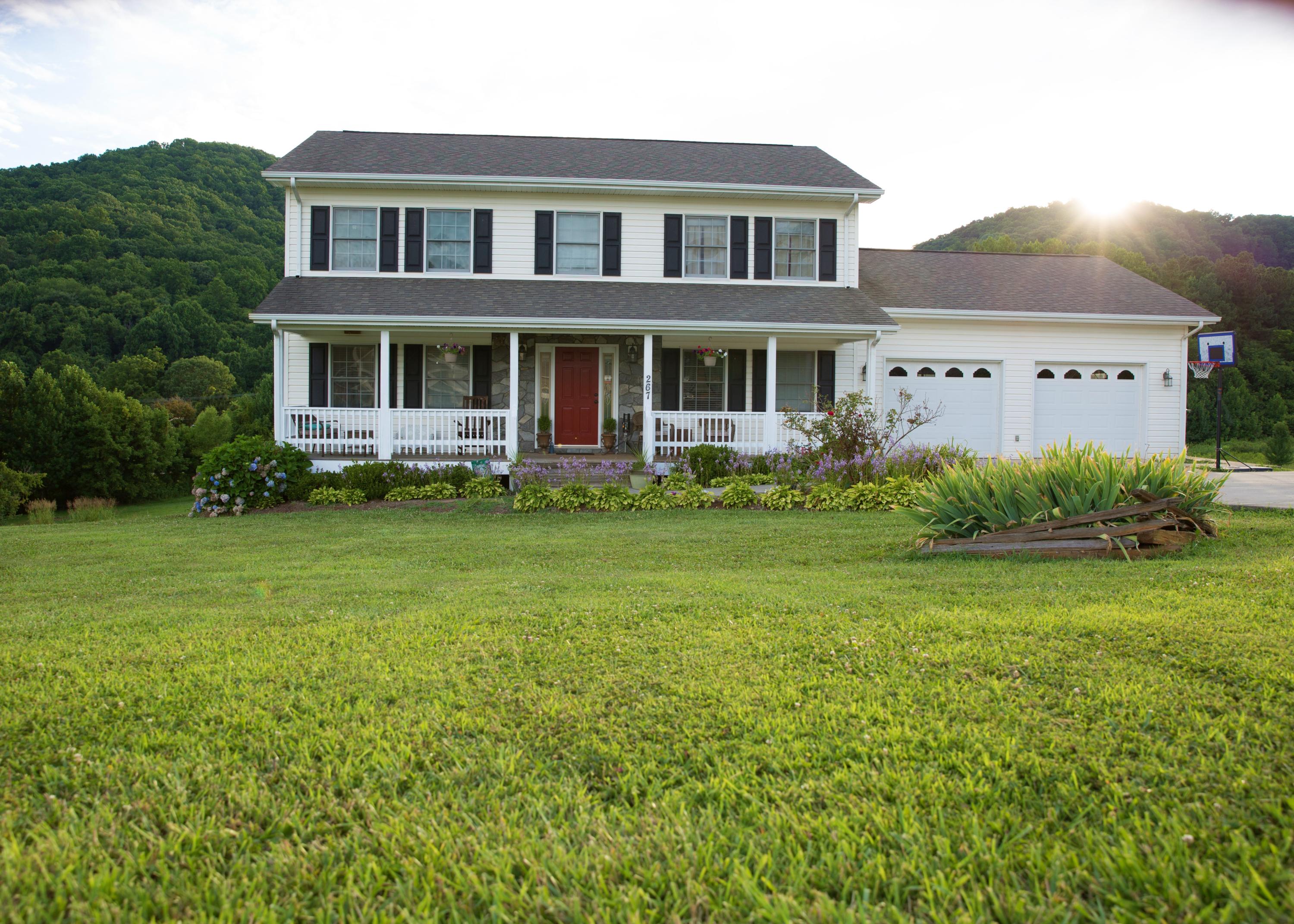 267 Valley Road Hardy, VA 24101 - Photo 26 of 71 24 Front of Home