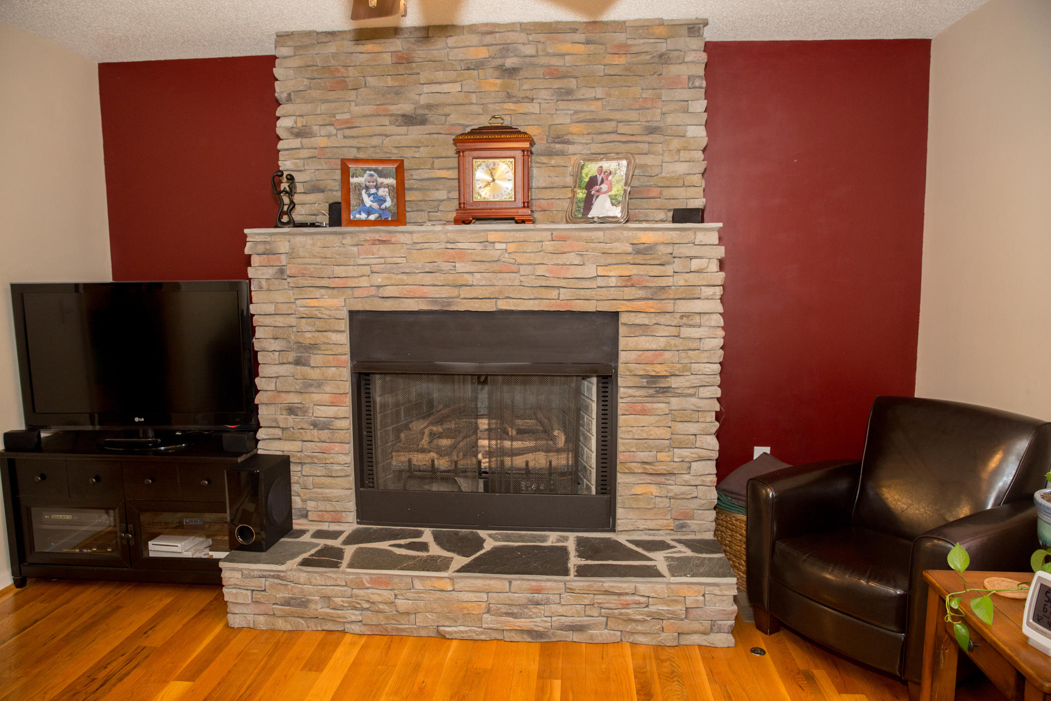 267 Valley Road Hardy, VA 24101 - Photo 31 of 71 29 Living Room (4)