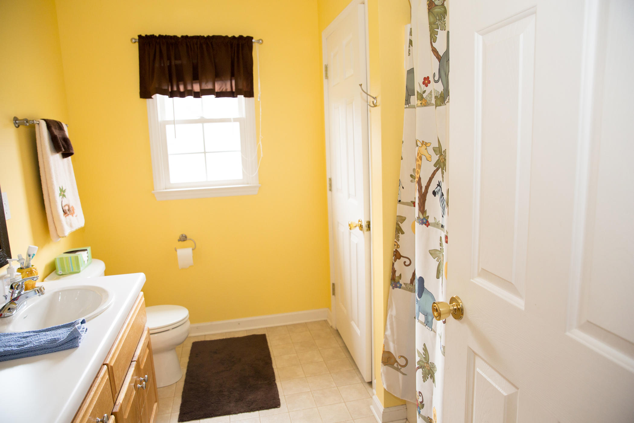 267 Valley Road Hardy, VA 24101 - Photo 49 of 71 47 Hall Bath