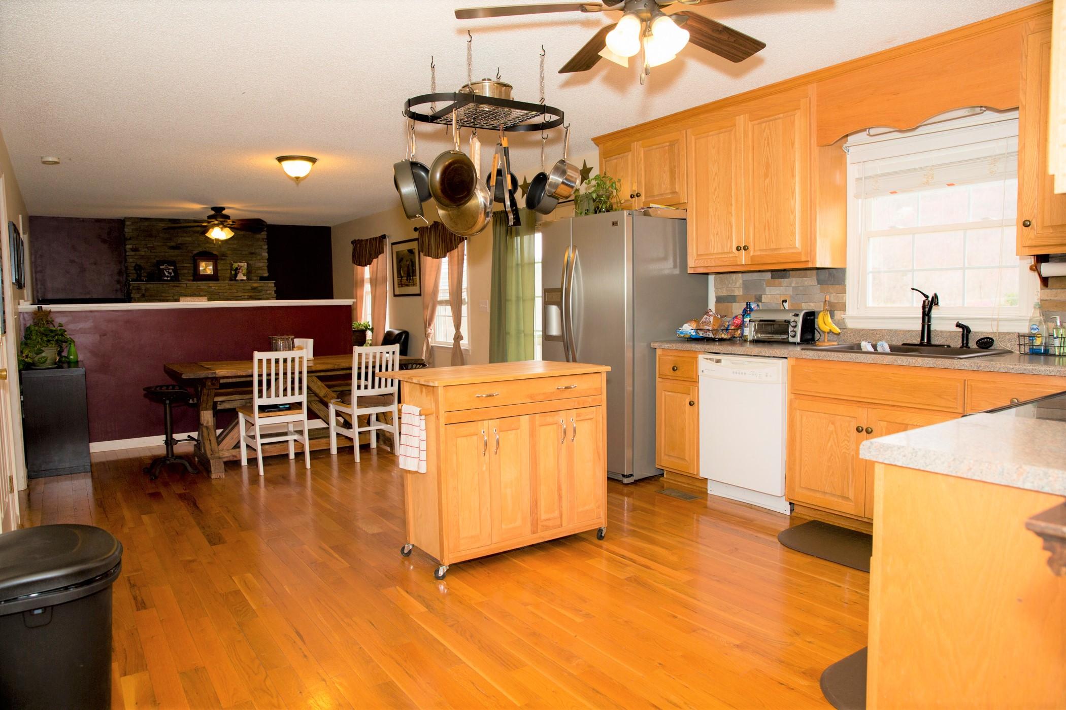 267 Valley Road Hardy, VA 24101 - Photo 6 of 71 6 Kitchen