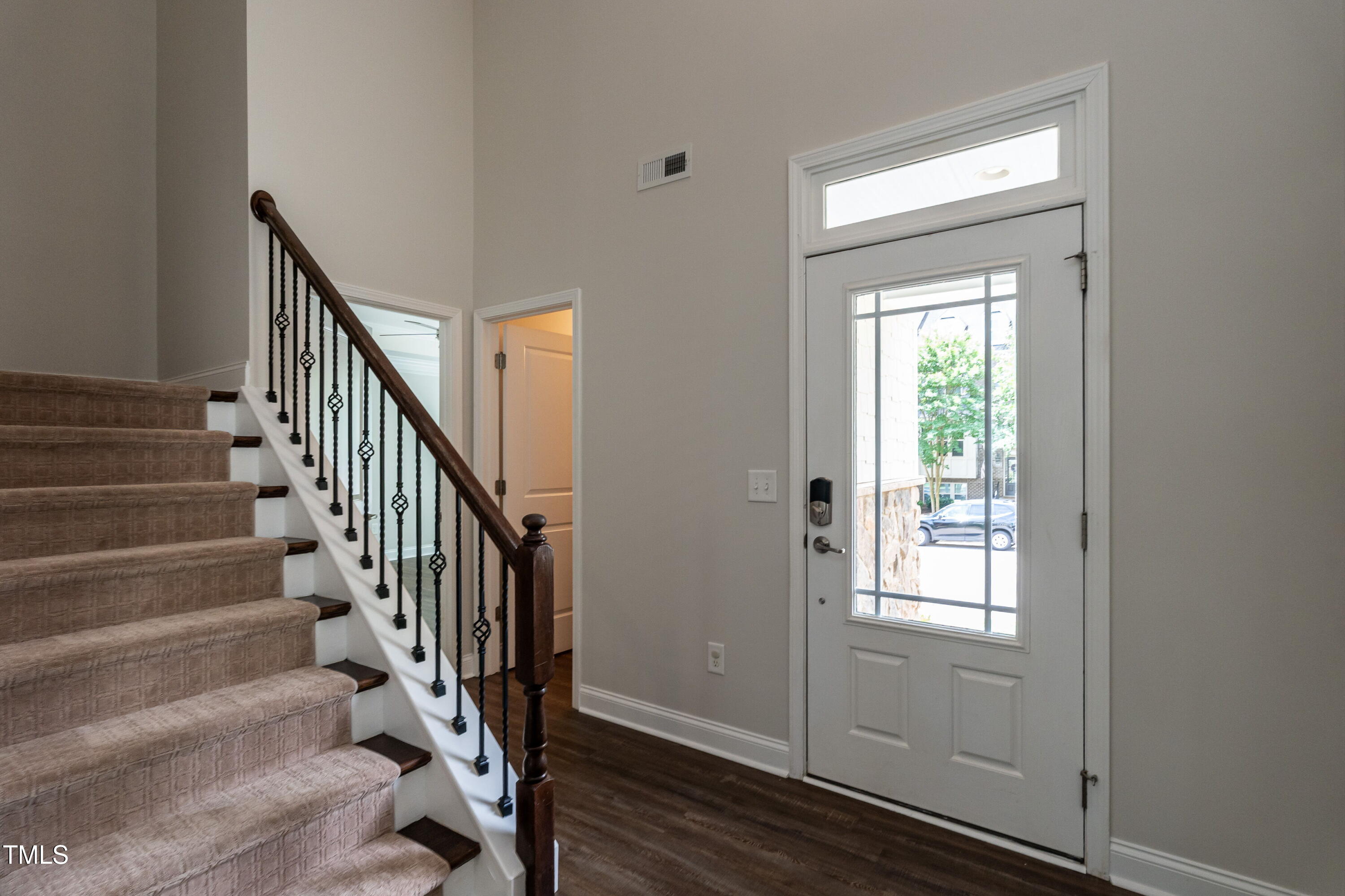 5638 Wade Park Boulevard Raleigh, NC 27607 - Photo 10 of 38 004-original-foyer