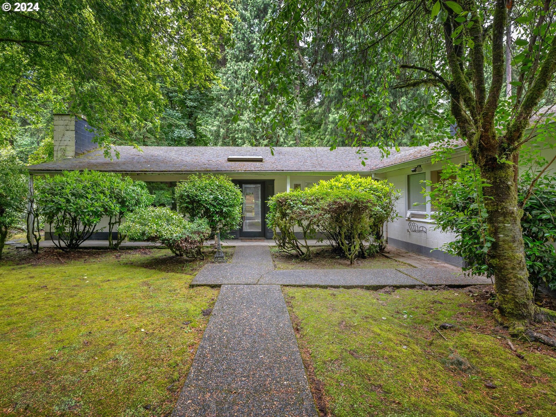 210 Southwest Birdshill Road Portland, OR 97219 - Photo 1 of 1 Gallery Image 1