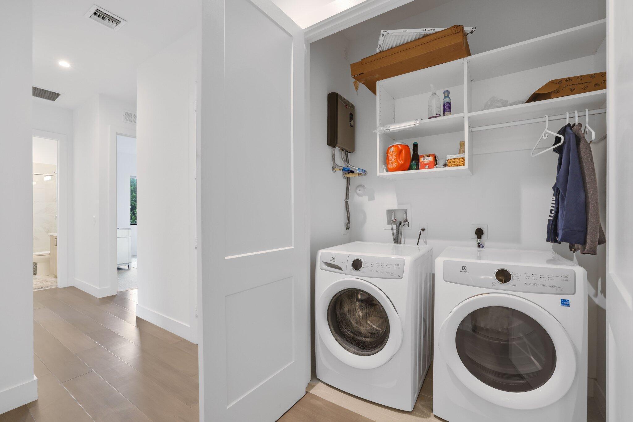 2213 Florida Boulevard Delray Beach, FL 33483 - Photo 19 of 37 Laundry area - 2nd floor