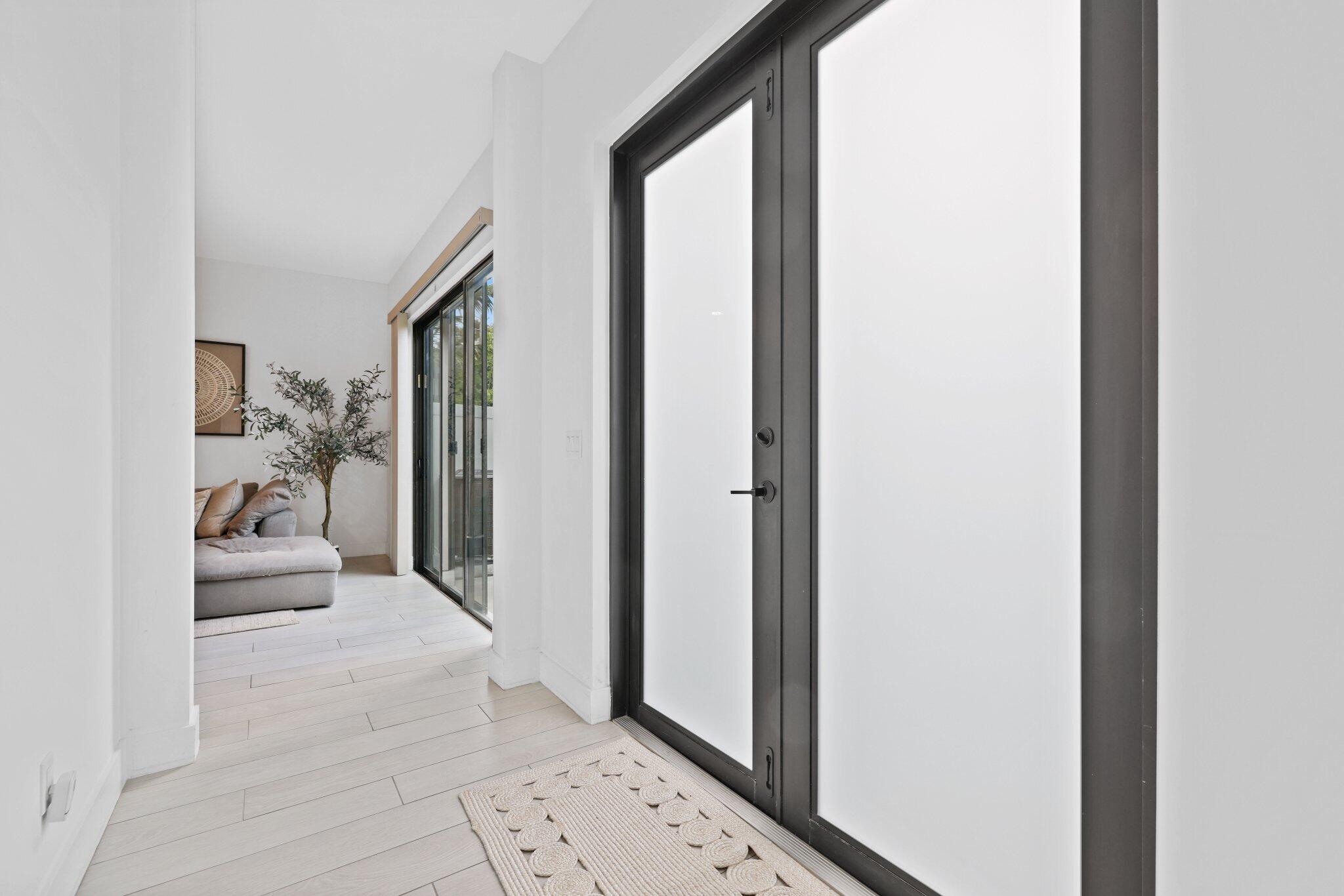 2213 Florida Boulevard Delray Beach, FL 33483 - Photo 7 of 37 Entrance