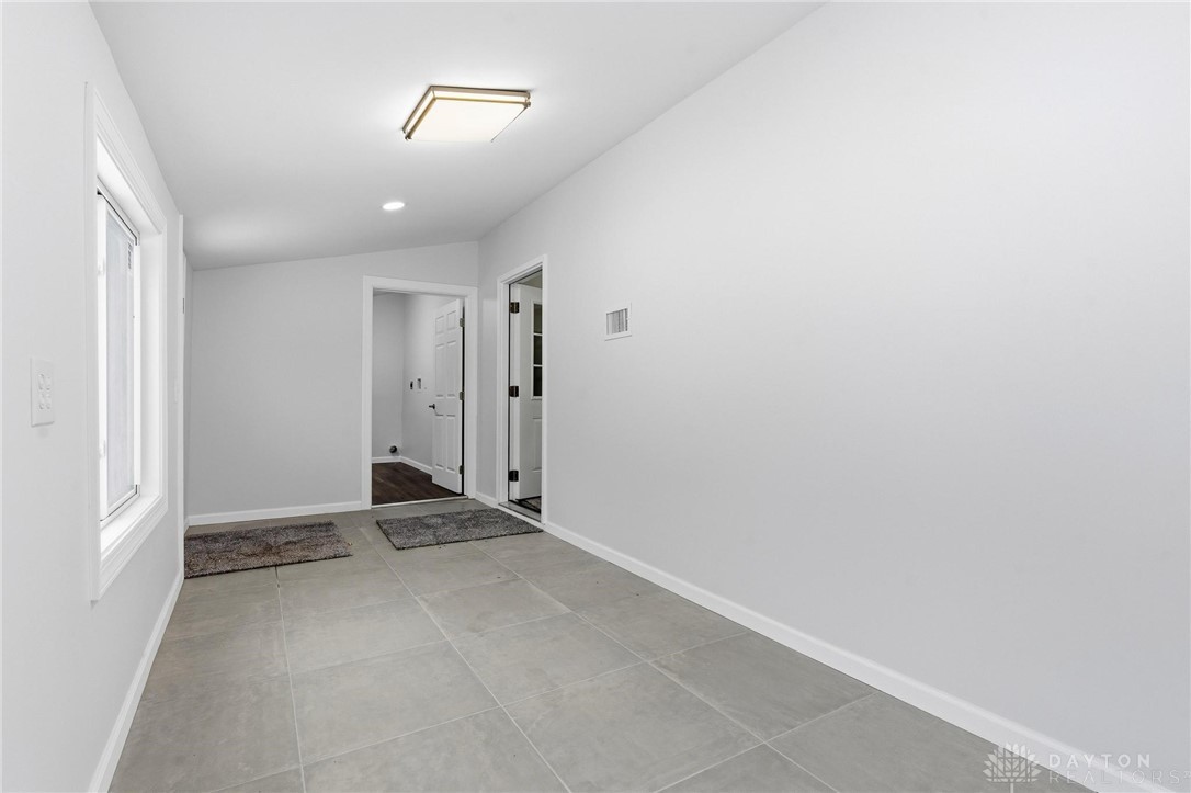 3190 Rebert Pike Springfield, OH 45502 - Photo 21 of 48