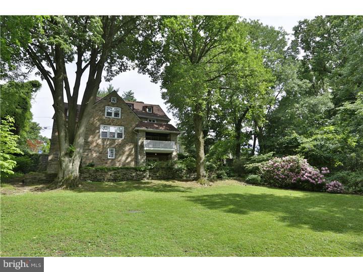 35 West Hampton Road Philadelphia, PA 19118 - Photo 1 of 23