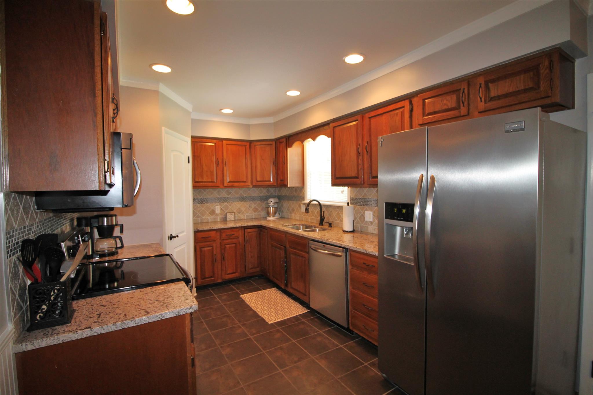 624 Larkin Springs Road Madison, TN 37115 - Photo 8 of 29