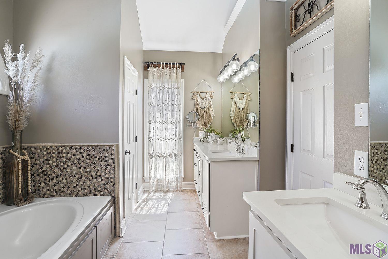 10515 Ridgebrook Avenue Baton Rouge, LA 70809 - Photo 13 of 24