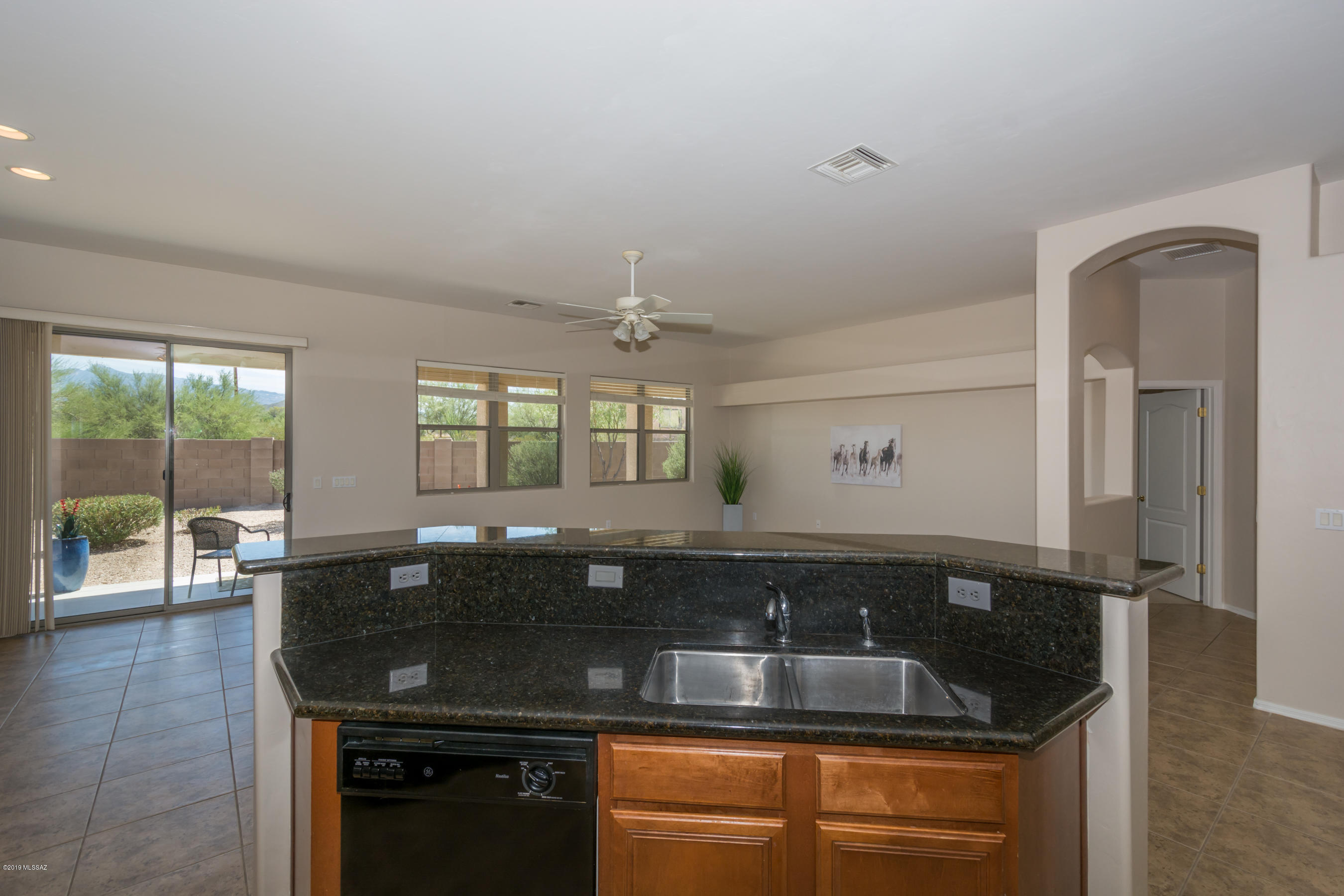 10846 South Heart Break Ridge Place Vail, AZ 85641 - Photo 15 of 49