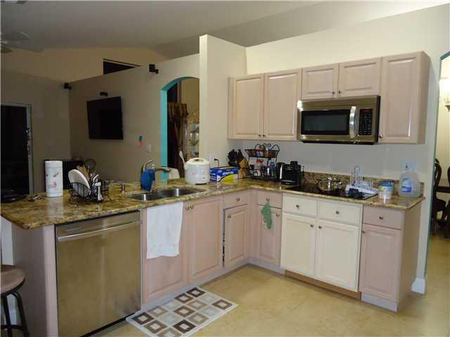 17491 Southwest 33rd Street Miramar, FL 33029 - Photo 2 of 17 Kitchen
