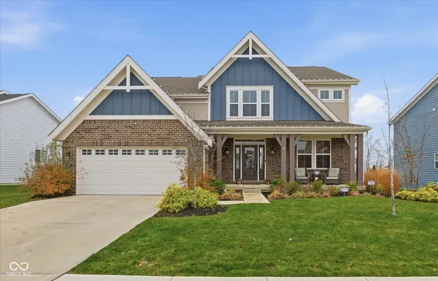 $495,000 | 976 Pond View Drive, Greenfield, IN 46140