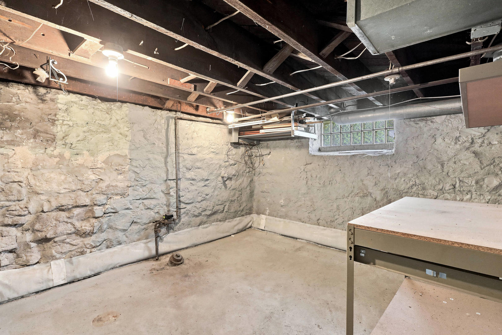1810 15th Street Moline, IL 61265 - Photo 35 of 47