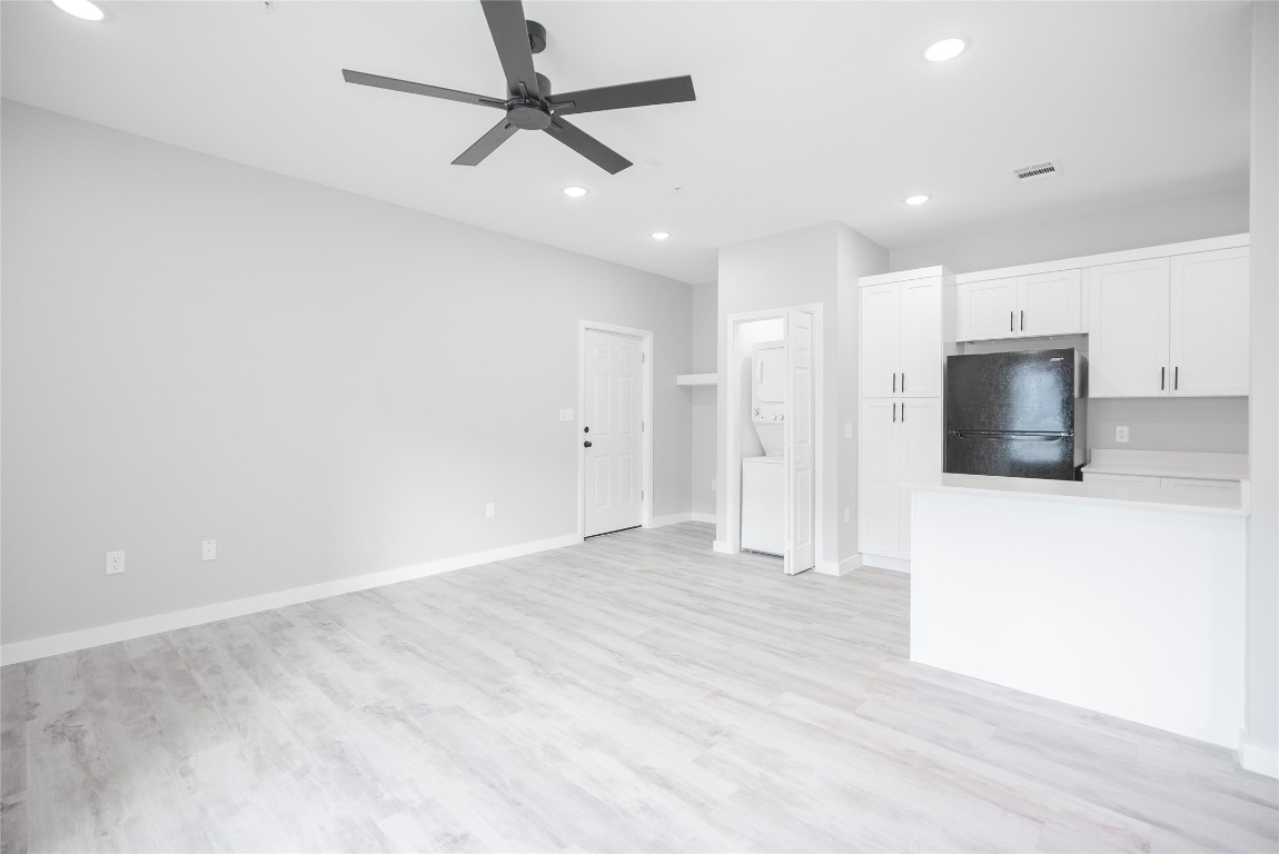 2101 Reinke Road, Unit 8306 Waller, TX 77484 - Photo 11 of 33 a view of a livingroom with a flat screen tv