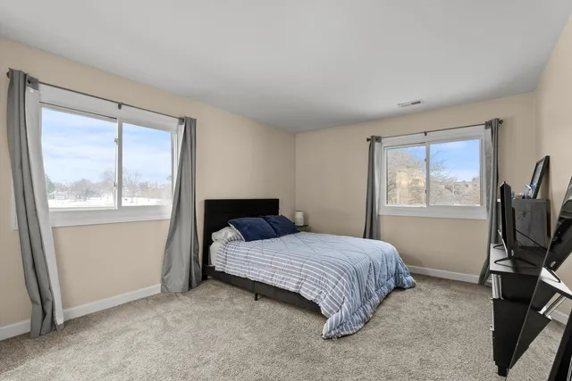 $222,900 | 1426 Stonebridge Circle, Unit K8, Wheaton, IL 60189