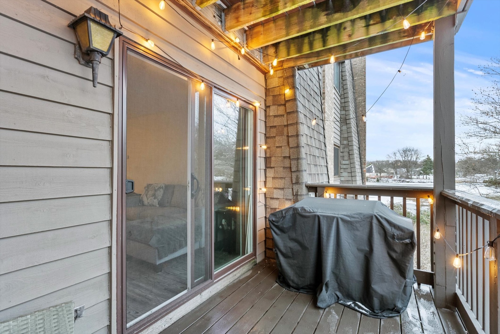 1426 Stonebridge Circle, Unit K8 Wheaton, IL 60189 - Photo 19 of 20 a view of a balcony with chairs