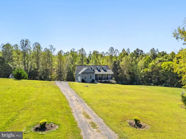 $739,900 | 6471 Silk Road, Jeffersonton, VA 22724