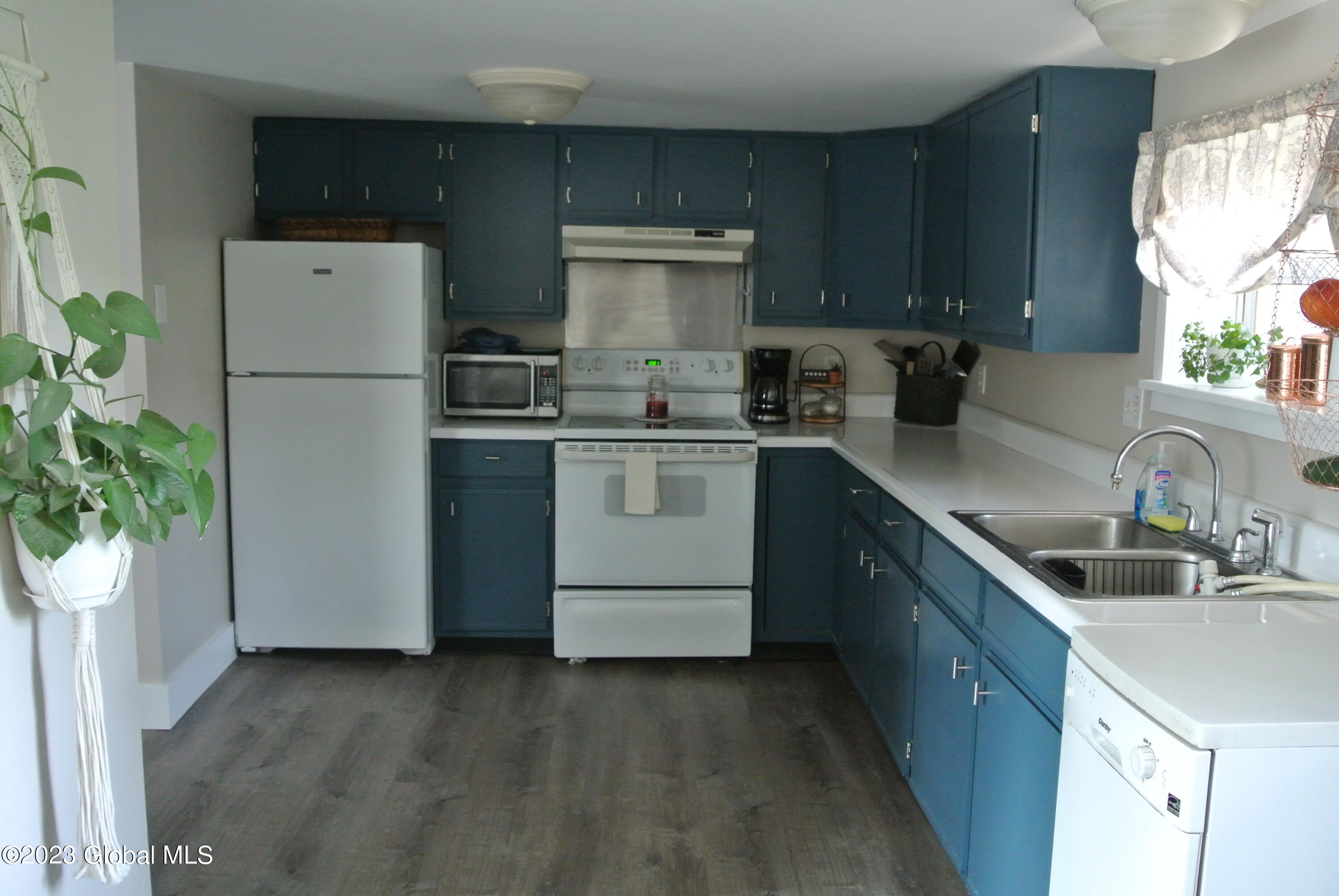 706 County Rte 49 Cossayuna, NY 12823 - Photo 7 of 24 DSC_6667