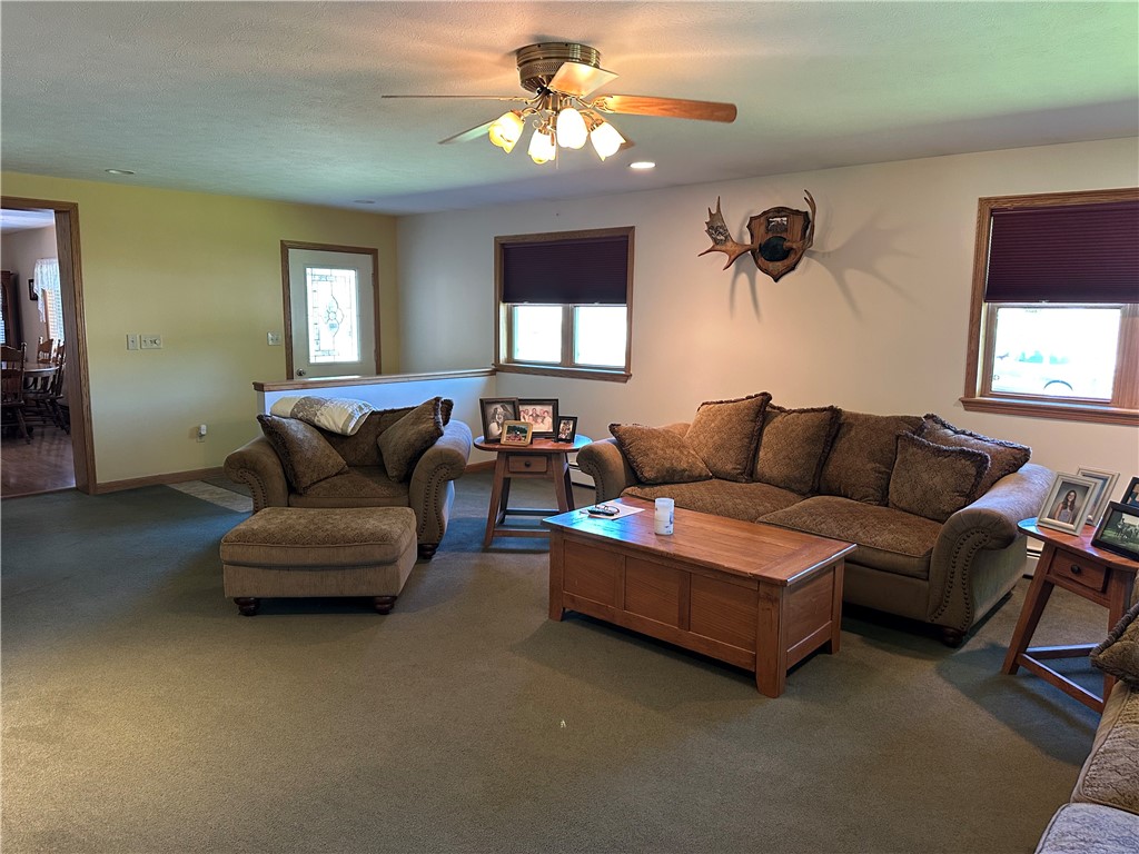 116 Derrick Road Bradford, PA 16701 - Photo 18 of 43 LIVING ROOM