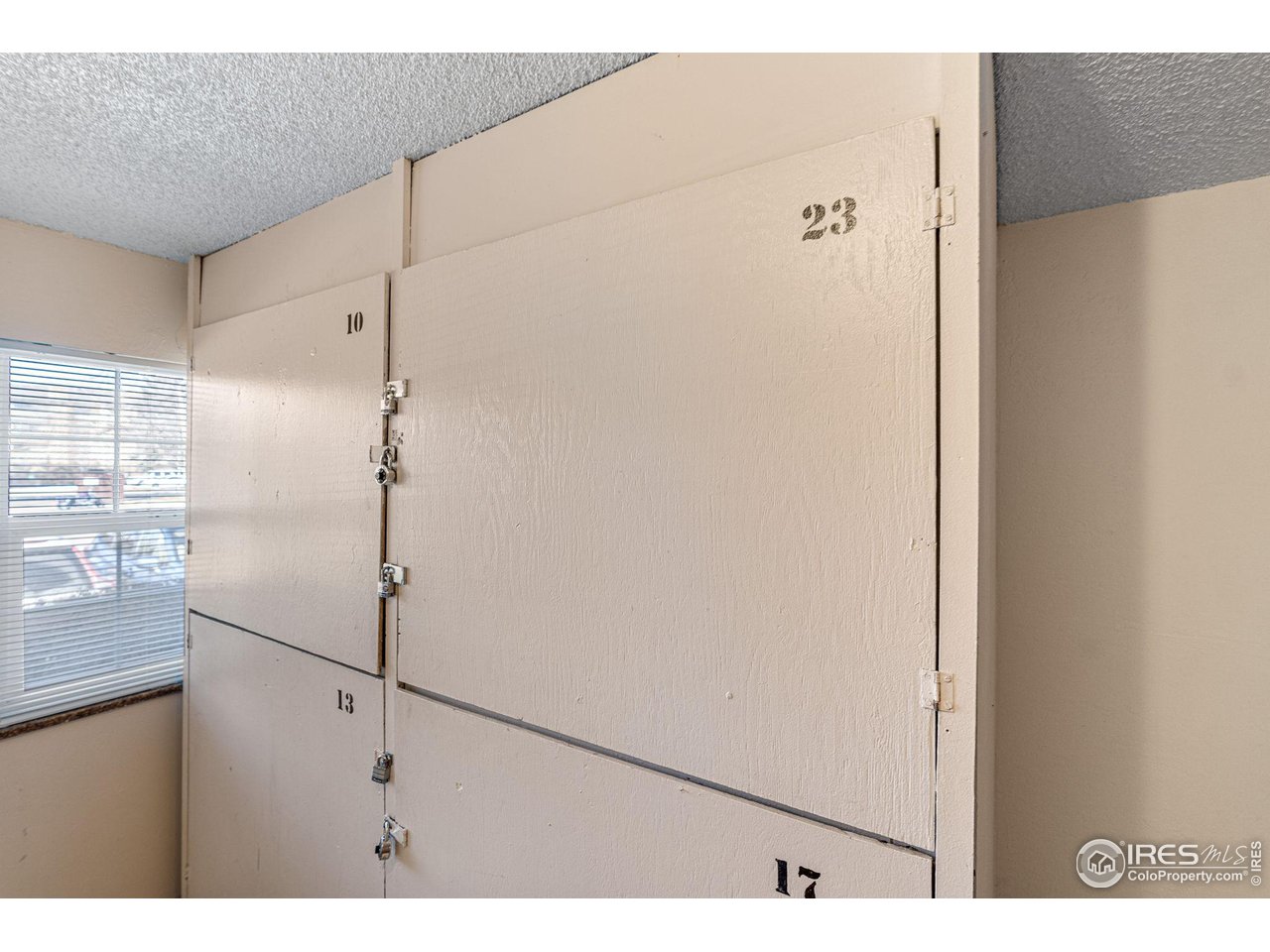 3250 Oneal Circle, Unit 23 Boulder, CO 80301 - Photo 15 of 27 a picture of a room with an empty space