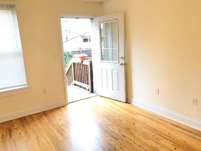 $2,950 | 347 7th Street, Unit 2, Jersey City, NJ 07302