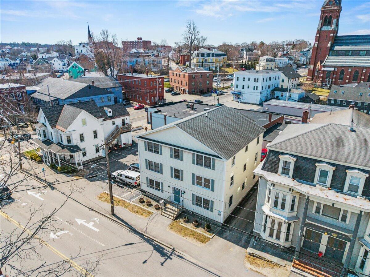 329 Main Street Biddeford, ME 04005 - Photo 3 of 8 3