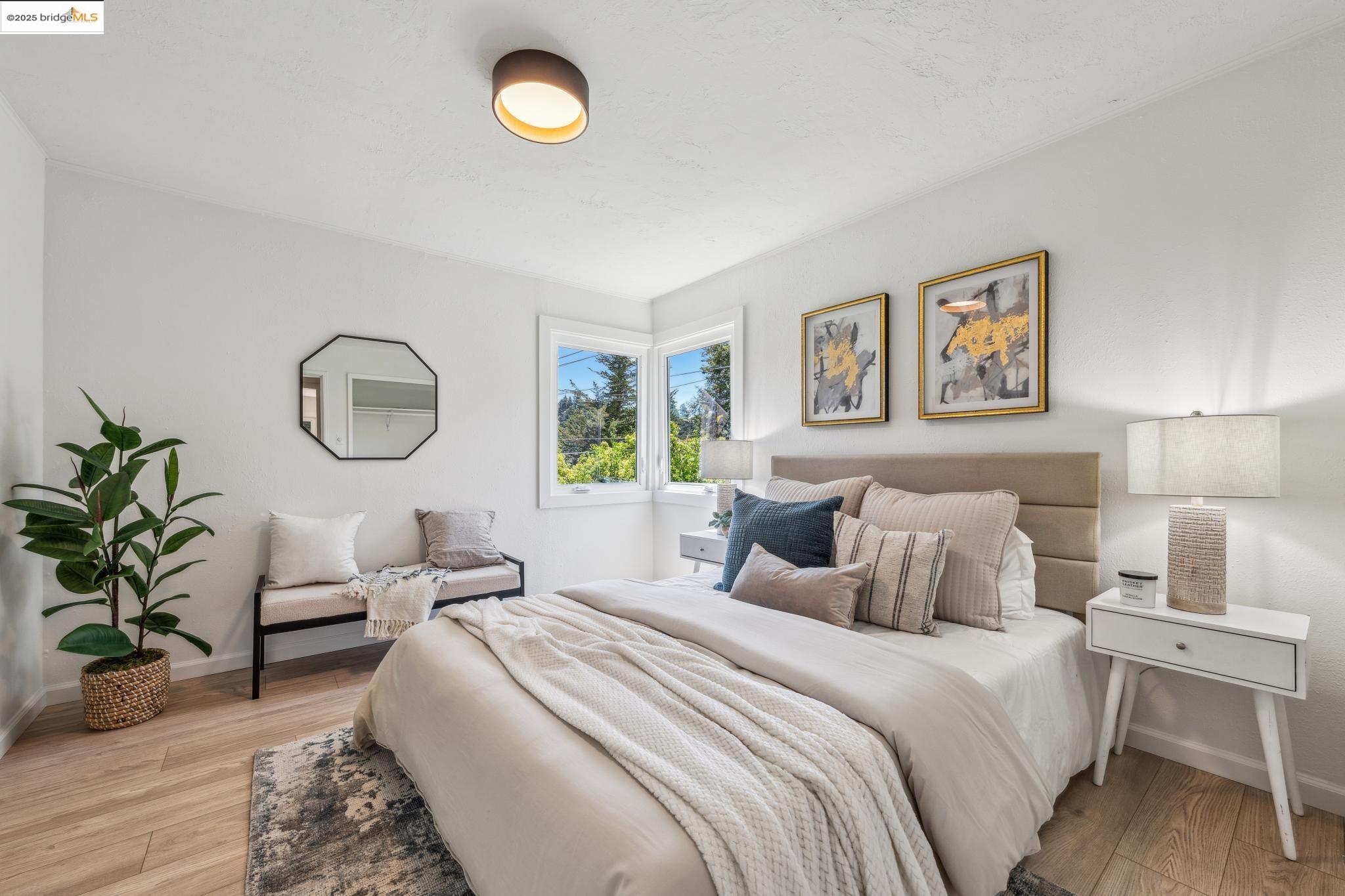 7069 Saroni Drive Oakland, CA 94611 - Photo 20 of 40