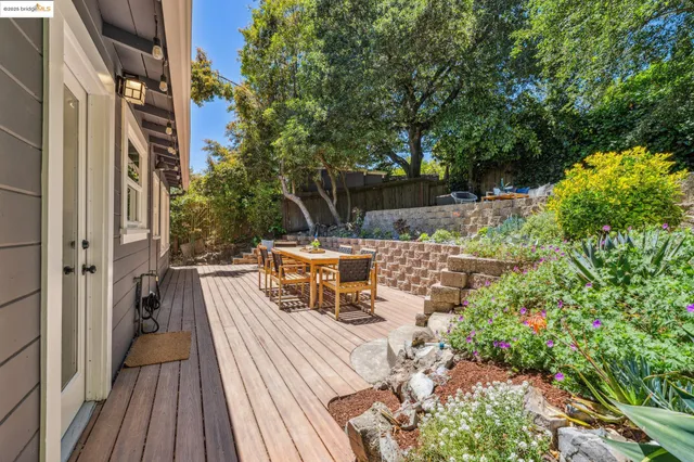 $899,000 | 7069 Saroni Drive, Oakland, CA 94611