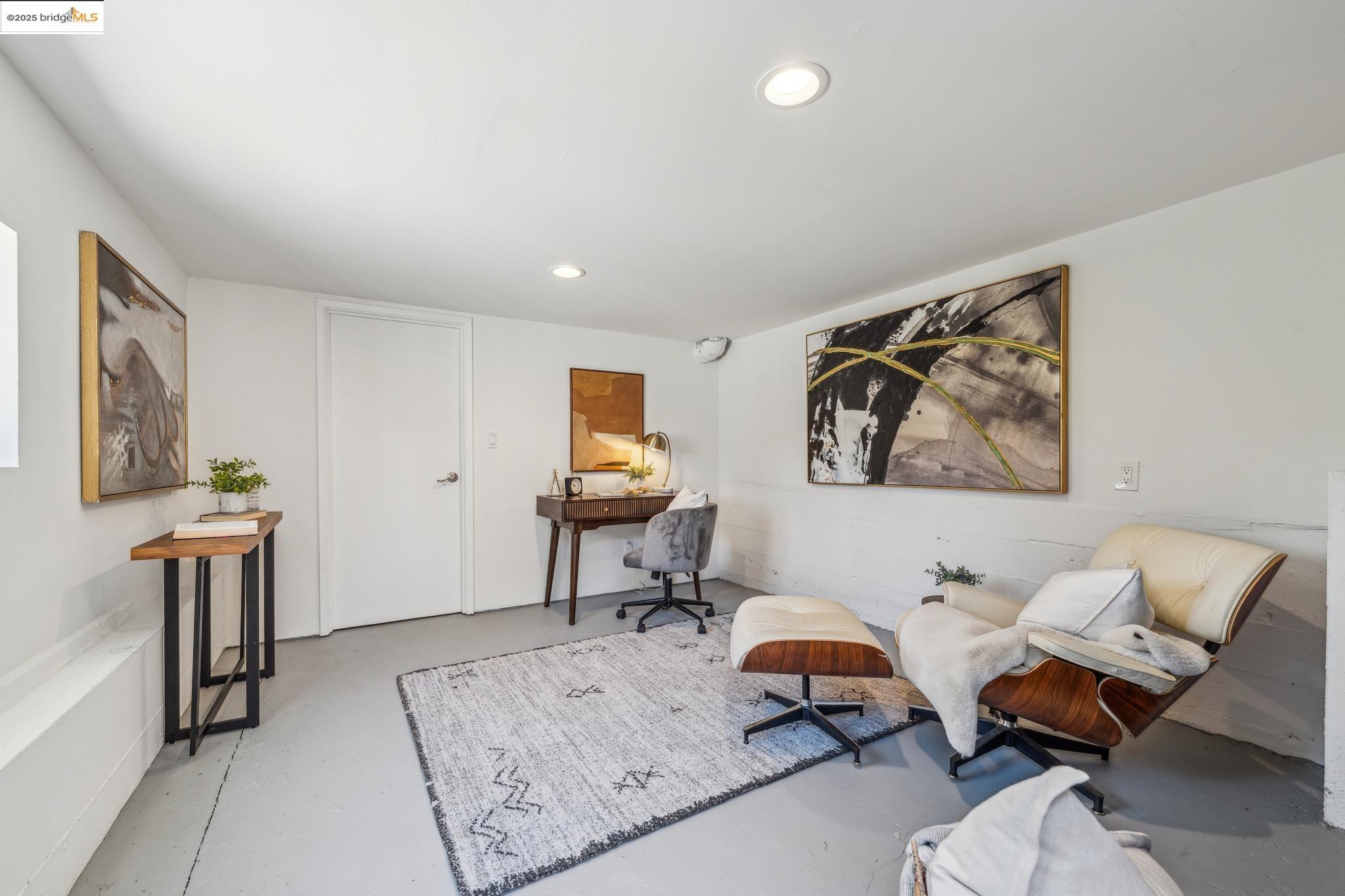 7069 Saroni Drive Oakland, CA 94611 - Photo 38 of 40