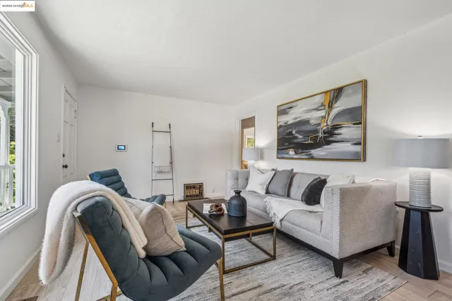 $899,000 | 7069 Saroni Drive, Oakland, CA 94611