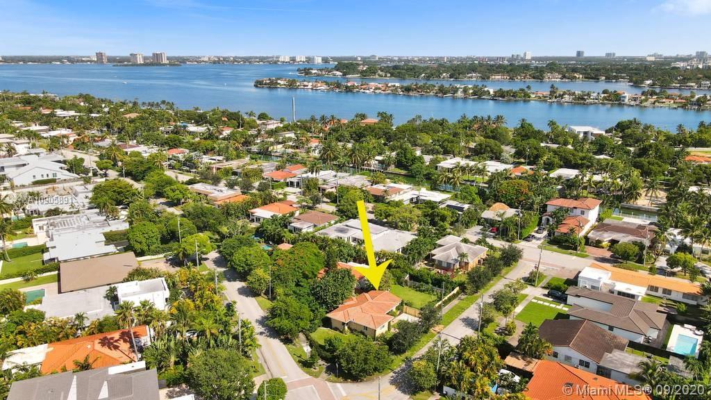 1301 South Biscayne Point Road Miami Beach, FL 33141 - Photo 33 of 45 an aerial view of multiple house