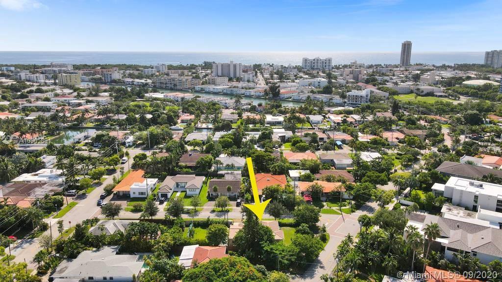 1301 South Biscayne Point Road Miami Beach, FL 33141 - Photo 34 of 45 an aerial view of multiple house