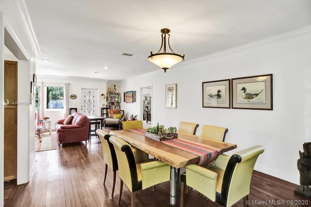 1301 South Biscayne Point Road Miami Beach, FL 33141 - Photo 9 of 45 a living room with furniture