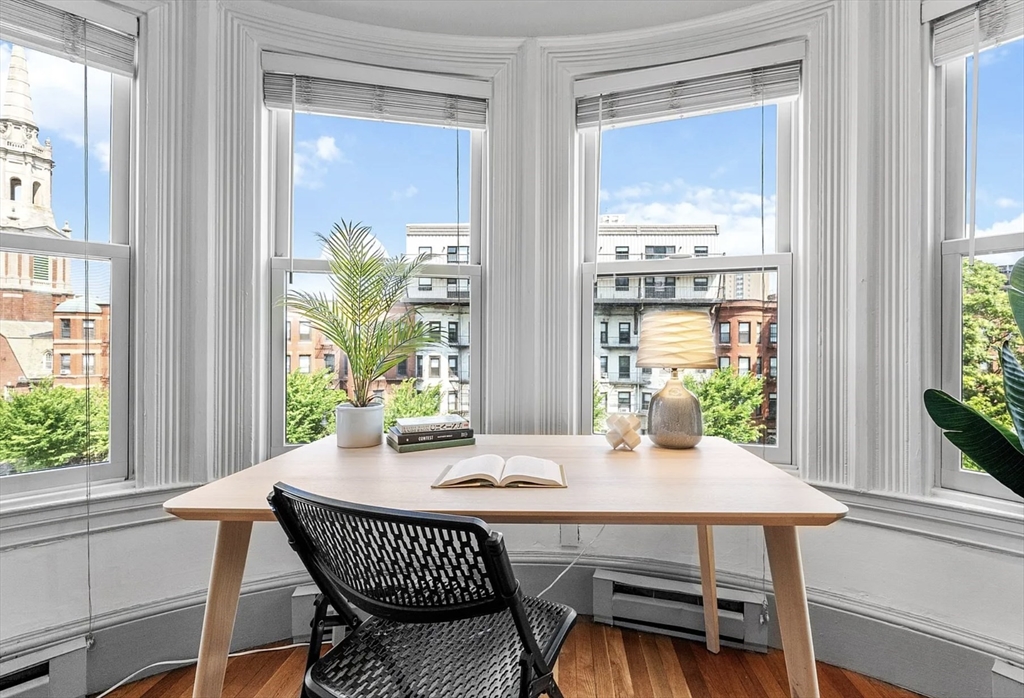 857 Beacon Street, Unit 41 Boston, MA 02215 - Photo 4 of 20