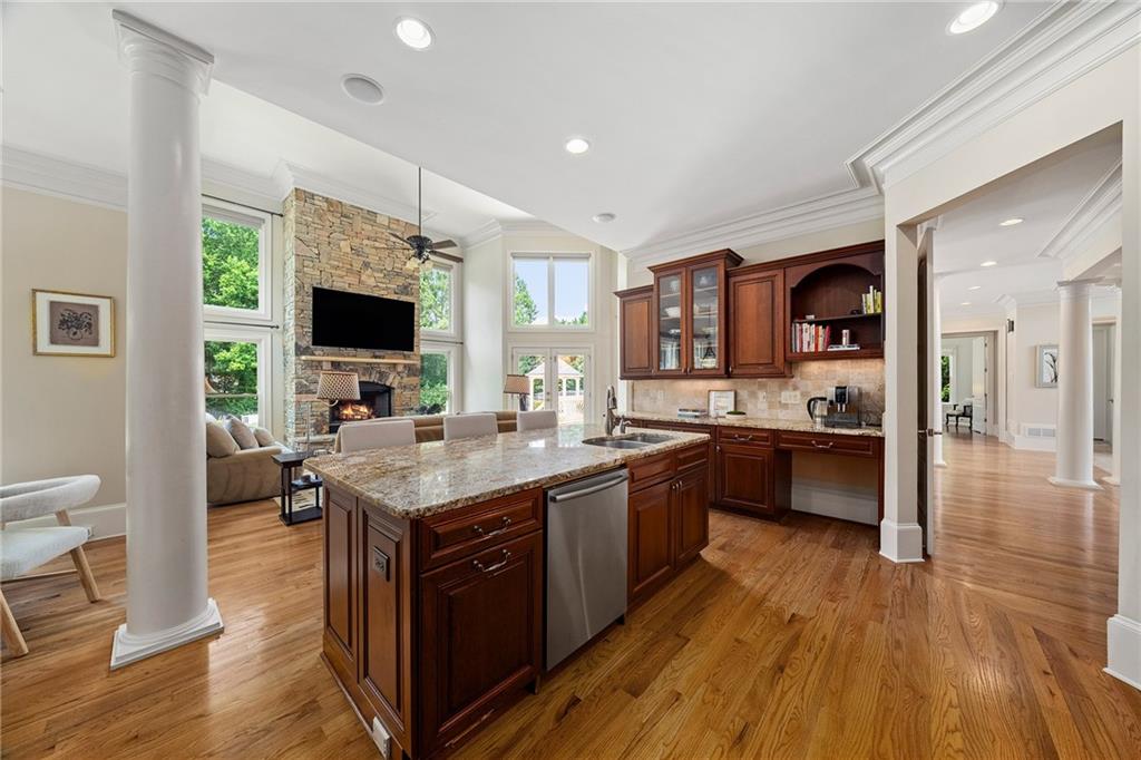 120 Roxbury Row Milton, GA 30004 - Photo 29 of 94