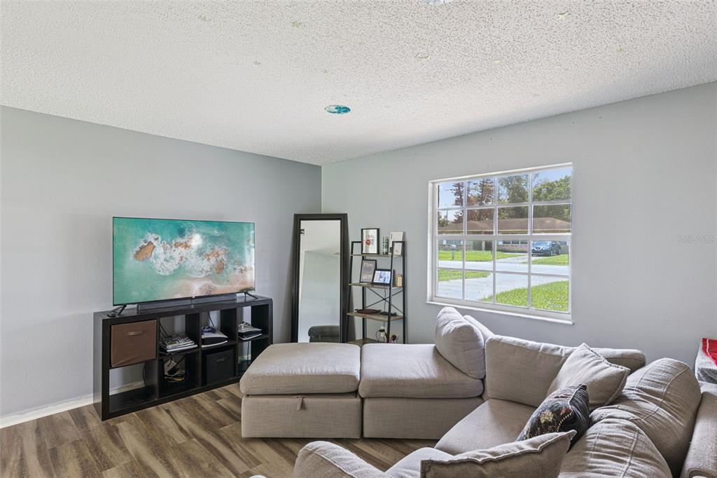 2162 Swanson Drive Deltona, FL 32738 - Photo 6 of 25