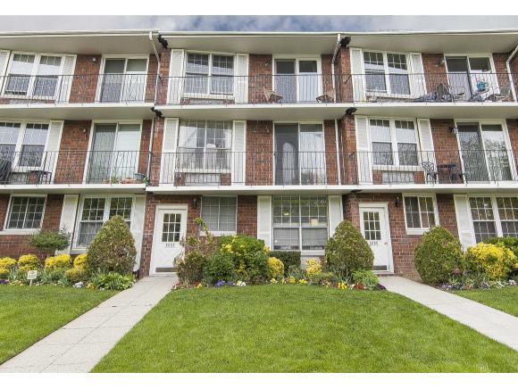 9993 Shore Road, Unit 17C Brooklyn, NY 11209 - Photo 1 of 17 Gallery Image 1