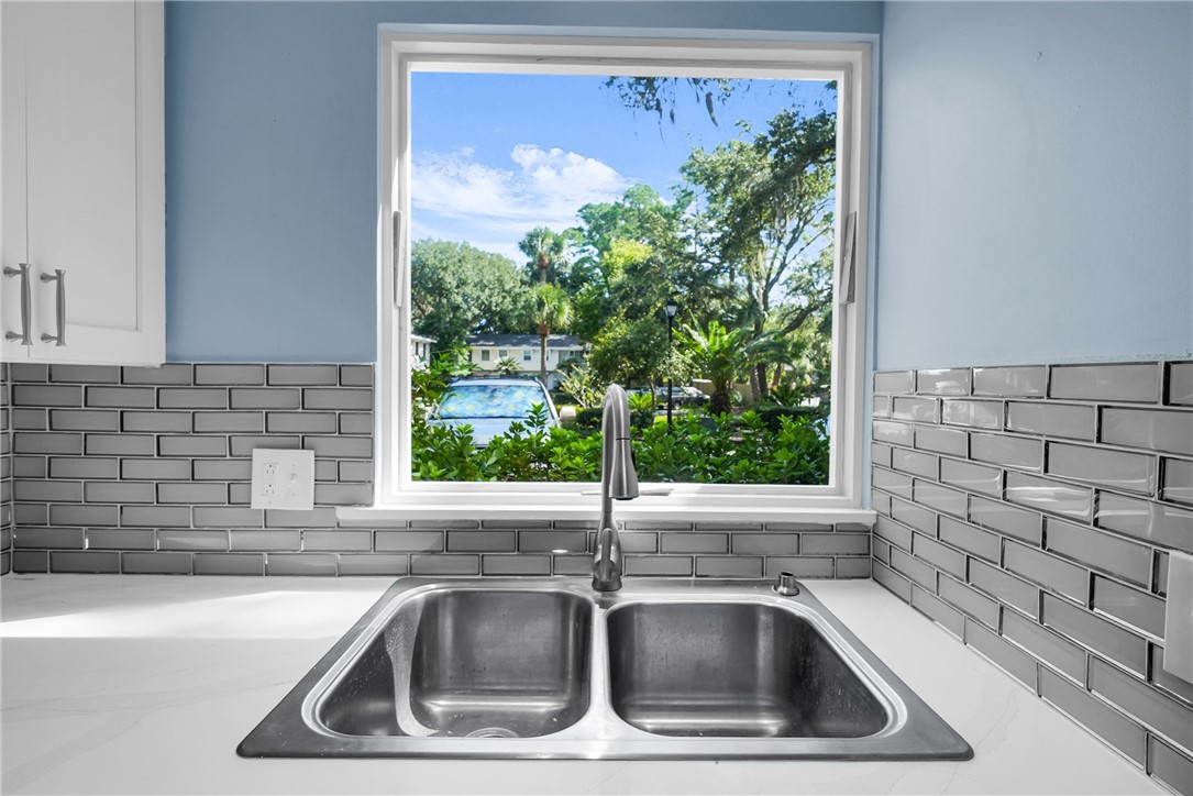 424 Magnolia Avenue, Unit 6 St. Simons Island, GA 31522 - Photo 11 of 32