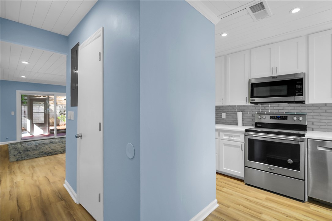 424 Magnolia Avenue, Unit 6 St. Simons Island, GA 31522 - Photo 14 of 32